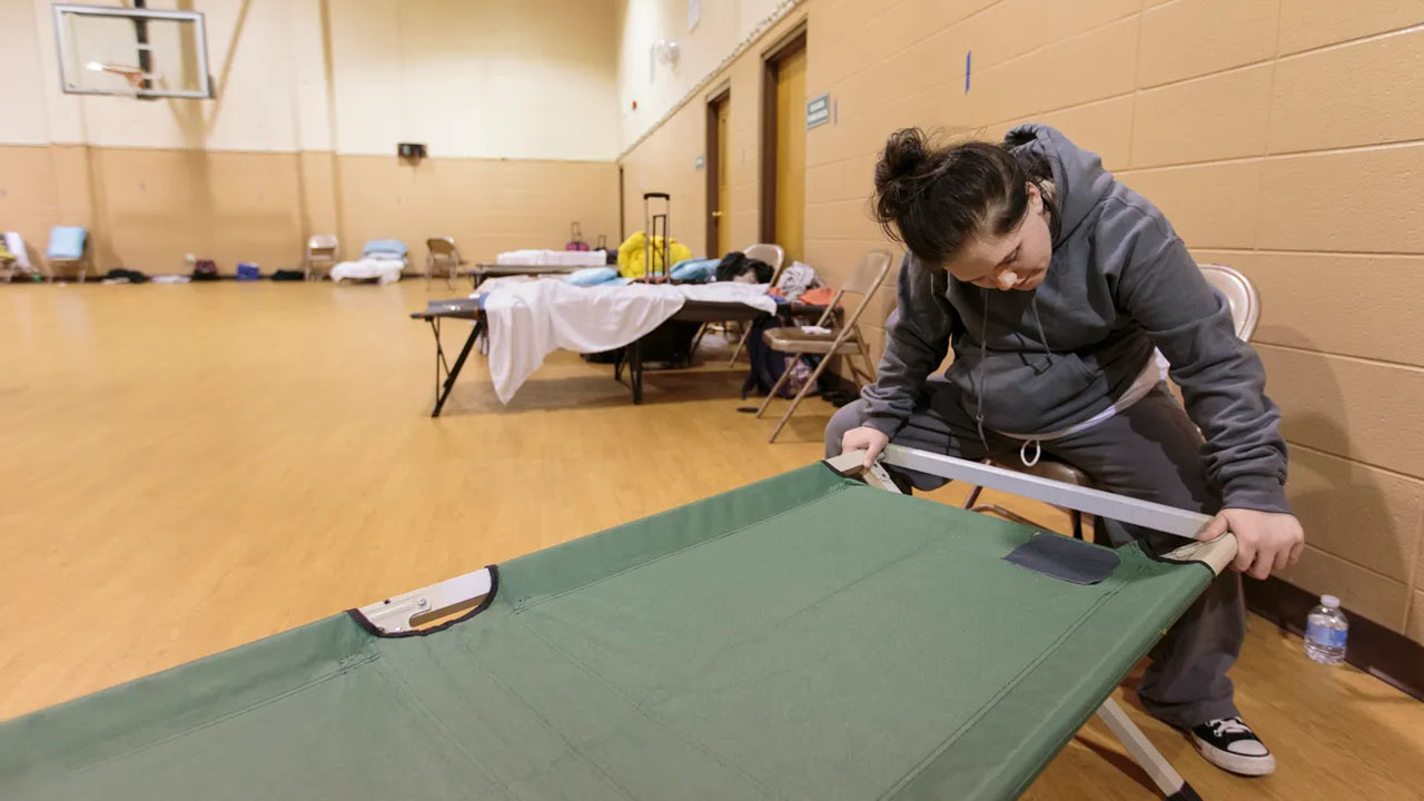 Springfield's crisis cold weather shelters are in 'critical' need of volunteers
